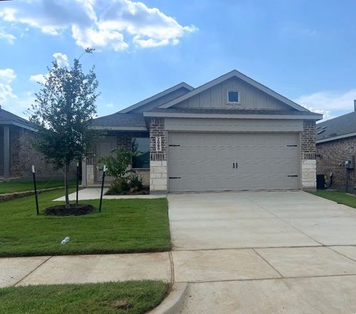 2068 Sulky Lane, Aubrey, TX, 76227 | Card Image