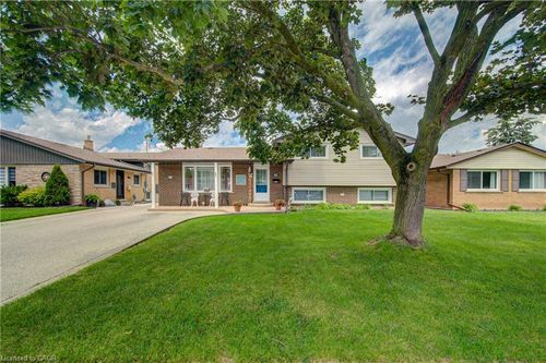 99 Highman Ave, Cambridge, ON, N1R3M2 | Card Image