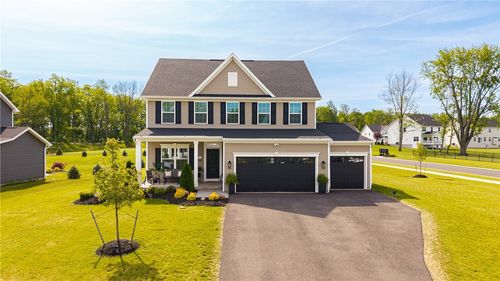 71 Robert Michaels Run, Penfield, NY, 14526-9583 | Card Image