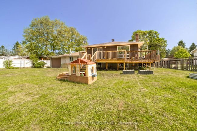 115 Mckee Rd, House other with 4 bedrooms, 4 bathrooms and 4 parking in Deep River ON | Image 33