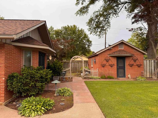 1002 S Lowe St, House other with 3 bedrooms, 4 bathrooms and null parking in Stuttgart AR | Image 36