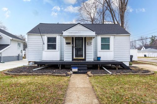 659 Gargantua Ave, Clawson, MI, 48017-1885 | Card Image