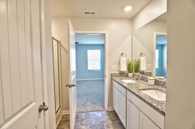 132 Grayson Cir, Townhouse with 3 bedrooms, 3 bathrooms and 2 parking in Chapel Hill TN | Image 10
