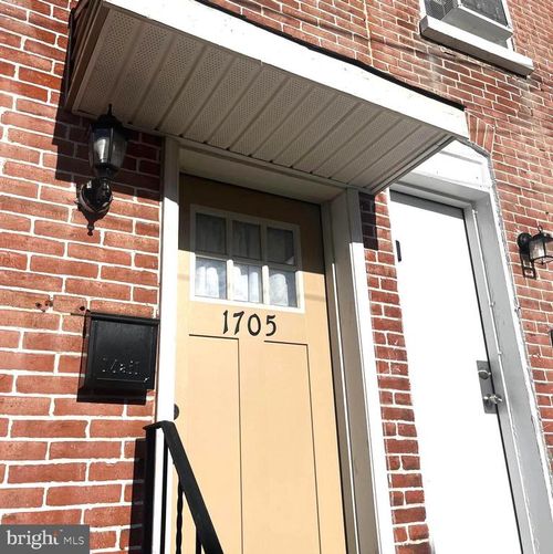 1705 Tulip St, WILMINGTON, DE, 19805-3932 | Card Image