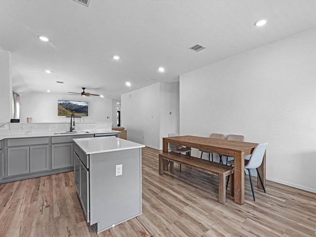 3803 Falling Moon Ln, House other with 4 bedrooms, 2 bathrooms and null parking in Rosenberg TX | Image 7