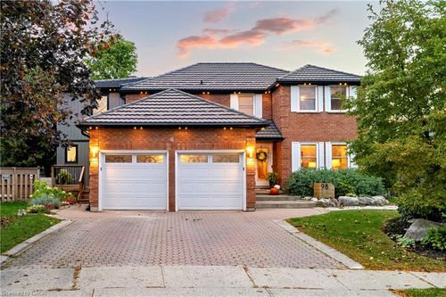 98 Wallace Dr, Cambridge, ON, N1T1K8 | Card Image