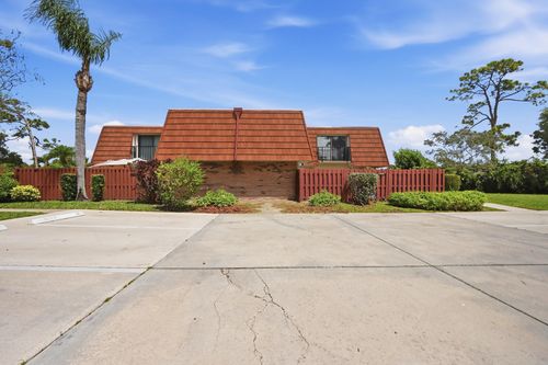 124-1485 Augusta Cir, Delray Beach, FL, 33445-5774 | Card Image