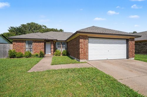 6210 Valley Forge Ct, Arlington, TX, 76002-2737 | Card Image