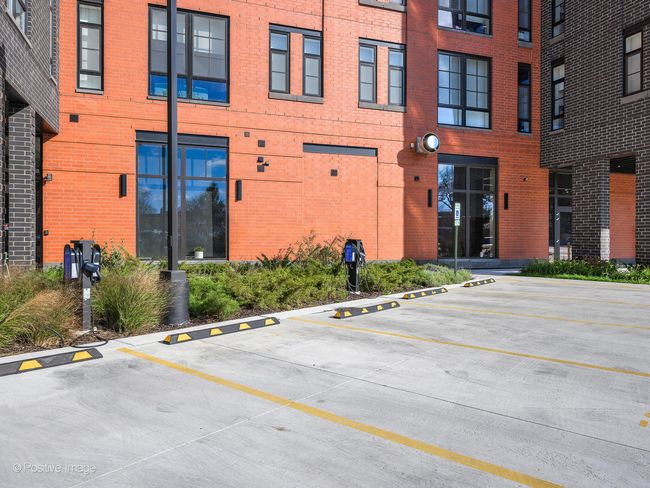 206 - 11 W Prospect Ave, Condo with 1 bedrooms, 1 bathrooms and 1 parking in Mount Prospect IL | Image 32
