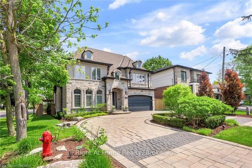 61 Hillside Ave N, Dundas, ON, L9H1K1 | Card Image