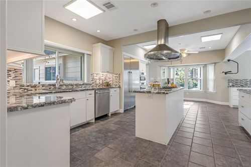 3611 Mulberry Hills Dr, Kingwood, TX, 77339-3633 | Card Image