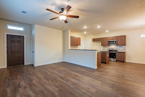 645 Blackland Dr, Venus, TX, 76084-2169 | Card Image