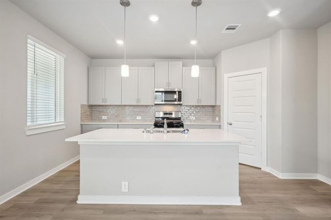537 Morning Tide Ln, House other with 3 bedrooms, 3 bathrooms and 2 parking in Kemah TX | Image 12