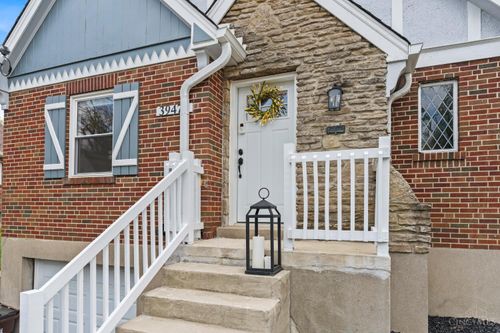 3947 Holman Cir, Silverton, OH, 45236-3918 | Card Image