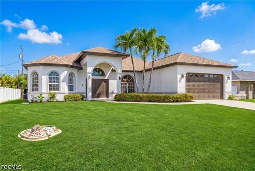 423 Se 17th Ter, Cape Coral, FL, 33990-2222 | Card Image