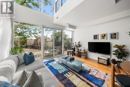 8-1636 Dundas St W, Toronto, ON, M6K1V1 | Card Image