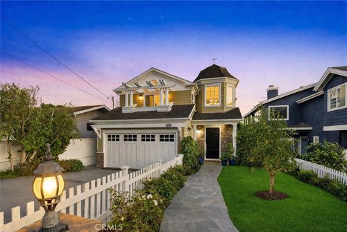 1038 Avenue D, Redondo Beach, CA, 90277-4990 | Card Image