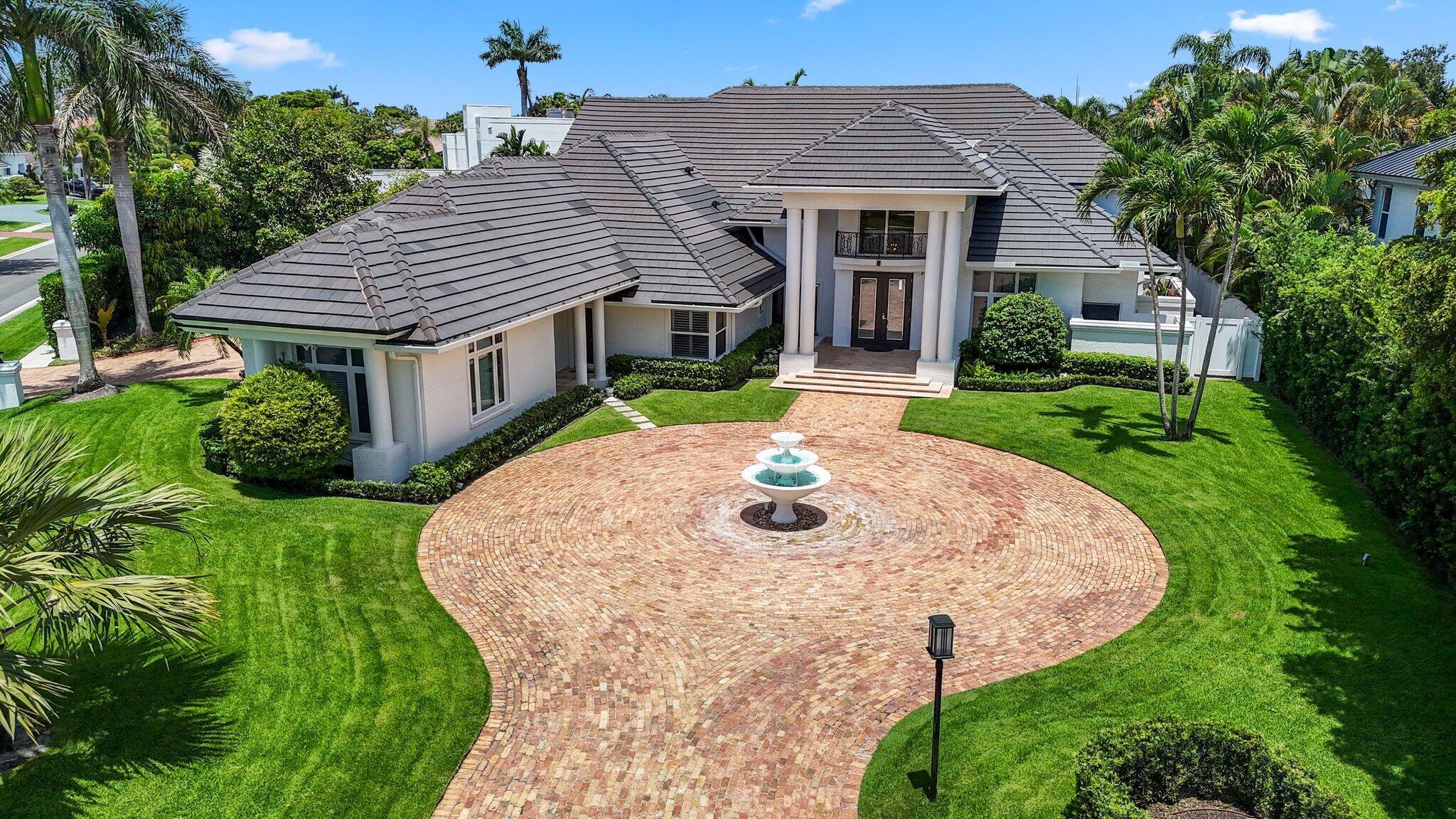 Mandarin Dr, Boca Raton, FL 33433