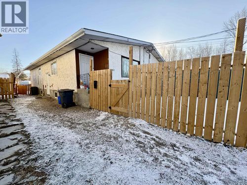 2360 Quince St, Prince George, BC, V2L5A9 | Card Image