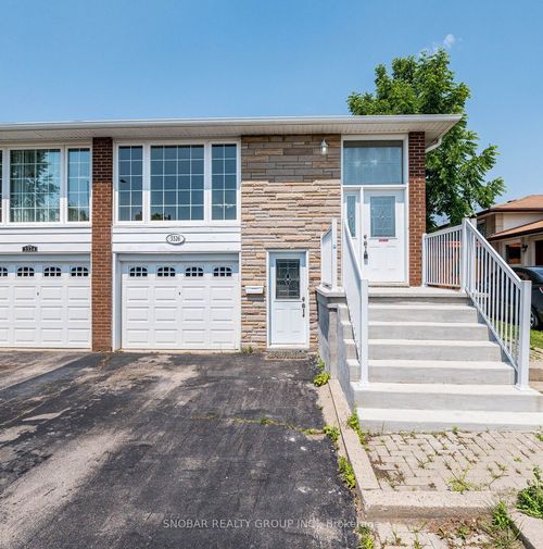 3326 Homark Dr, Mississauga, ON, L4Y2K4 | Card Image