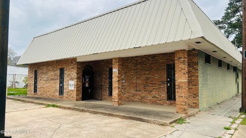 103 W Main Street, Ville Platte, LA, 70586 | Card Image