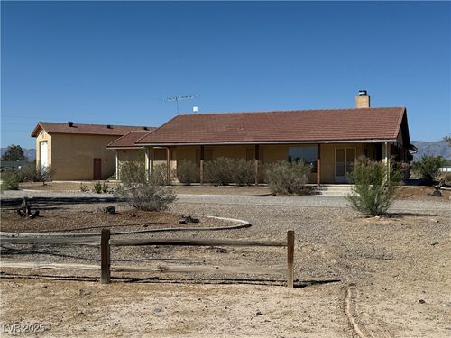 3090 N Woodchips Rd, Pahrump, NV, 89060-2205 | Card Image