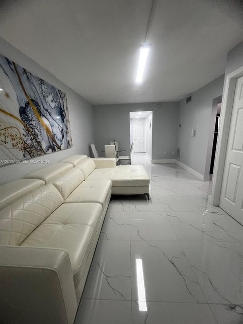 103-6620 W 2nd Ct, Hialeah, FL, 33012-6709 | Card Image