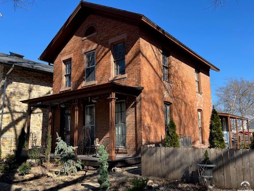 904 Rhode Island St, Lawrence, KS, 66044-3056 | Card Image