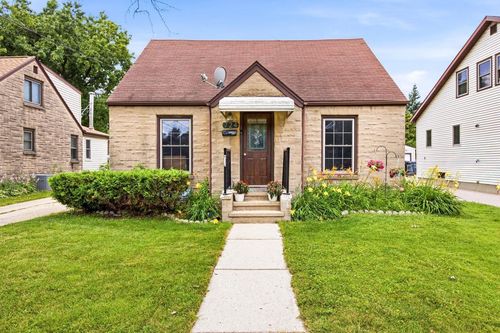 724 State Street, MENASHA, WI, 54952 | Card Image