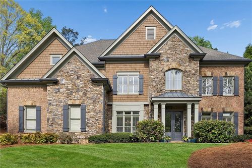 325 Plantation Way, Roswell, GA, 30075-7808 | Card Image