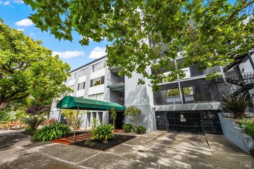 apt-206-455 Crescent St, Oakland, CA, 94610-2635 | Card Image