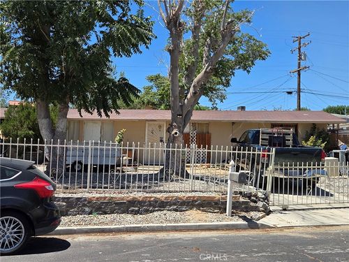 15524 Louise St, Victorville, CA, 92395-3530 | Card Image