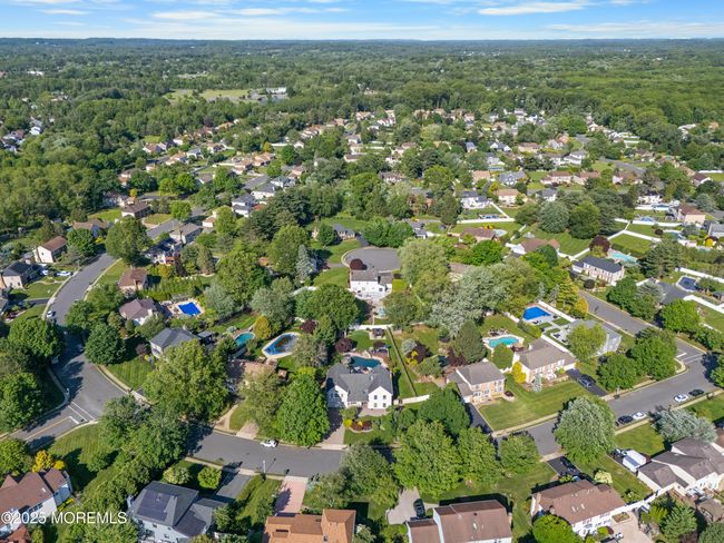 21 Homestead Cir, House other with 5 bedrooms, 4 bathrooms and null parking in Marlboro NJ | Image 79