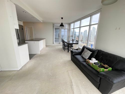 32xx-4880 Bennett St, Burnaby, BC, V5H0C1 | Card Image