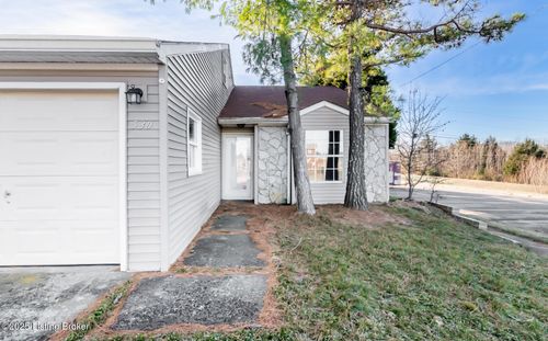 530 Independence Ct, Radcliff, KY, 40160-9682 | Card Image