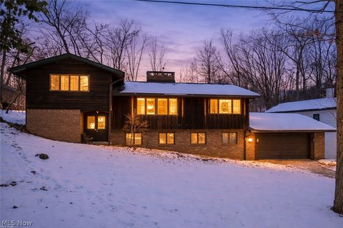 3812 N Glenridge Rd, Akron, OH, 44319-3614 | Card Image