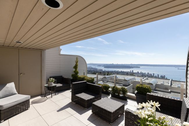 203 - 2274 Folkestone Way, Condo with 2 bedrooms, 1 bathrooms and 2 parking in West Vancouver BC | Image 17