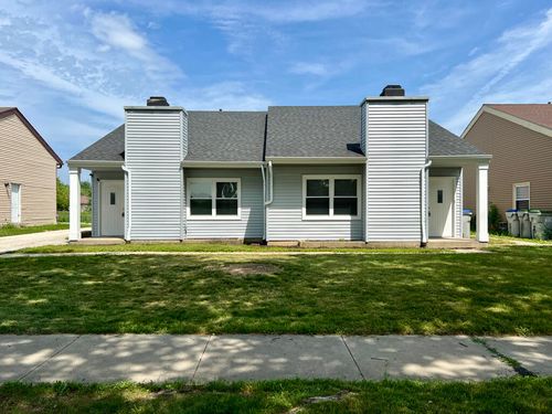 7932 N Granville Rd, Milwaukee, WI, 53224-3320 | Card Image
