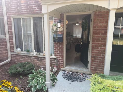 11386 Canal Road, Sterling Heights, MI, 48314 | Card Image