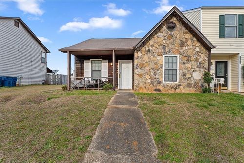 8260 Canyon Forge Dr, Riverdale, GA, 30274-4469 | Card Image