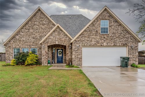 508 Blake Dr, Madill, OK, 73446-2292 | Card Image