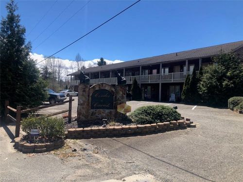 96 Cascade Trl, Fancy Gap, VA, 24328-4043 | Card Image