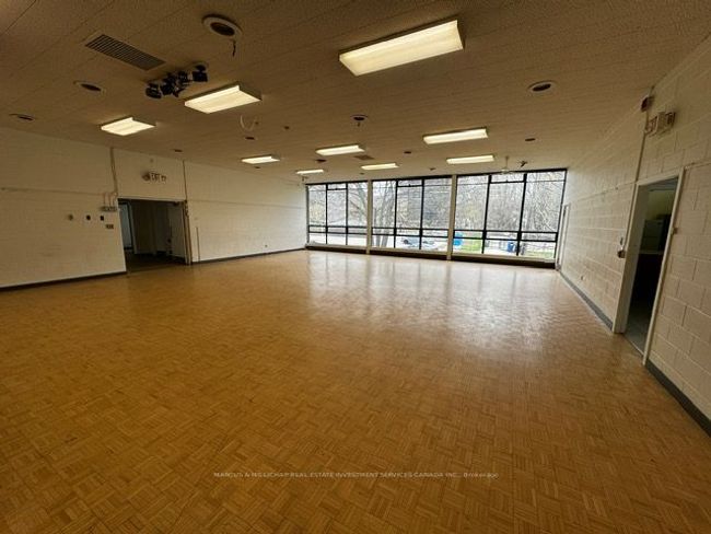 585 Cranbrooke Ave, Home with 0 bedrooms, 0 bathrooms and null parking in North York ON | Image 5