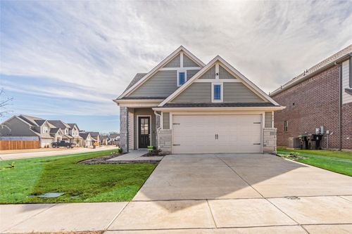 579 Ruthye Ln, Pilot Point, TX, 76258-1575 | Card Image