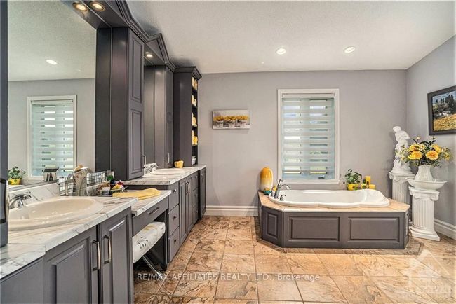 3020 Bay Rd, House other with 1 bedrooms, 2 bathrooms and 10 parking in Alfred ON | Image 15