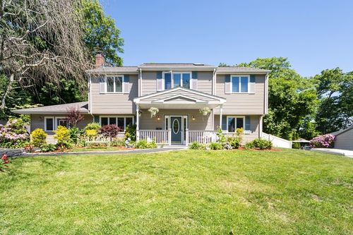 12 Emerson St, Natick, MA, 01760-1819 | Card Image