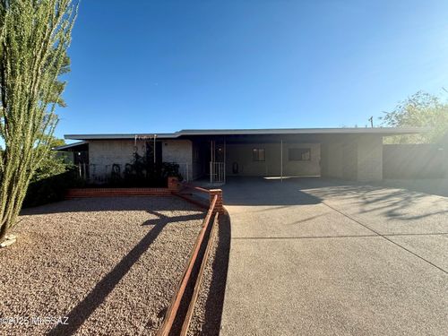 6950 E Hawthorne Street, Tucson, AZ, 85710 | Card Image
