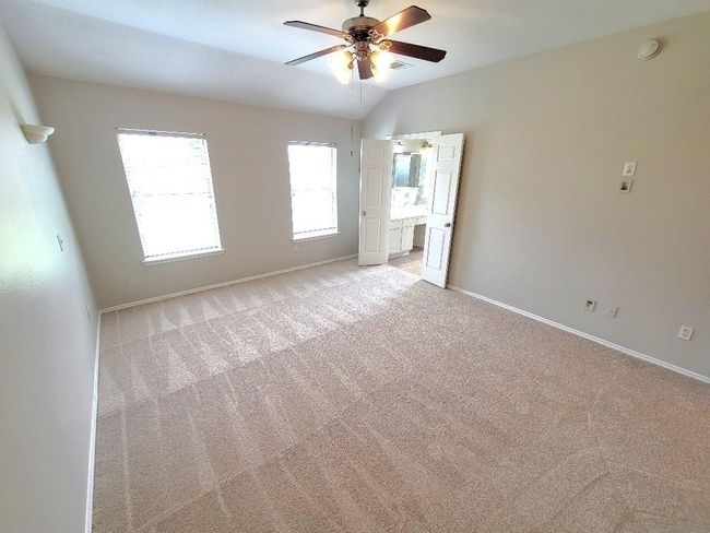 1907 Meadow Edge Ln, House other with 3 bedrooms, 2 bathrooms and 2 parking in Spring TX | Image 17