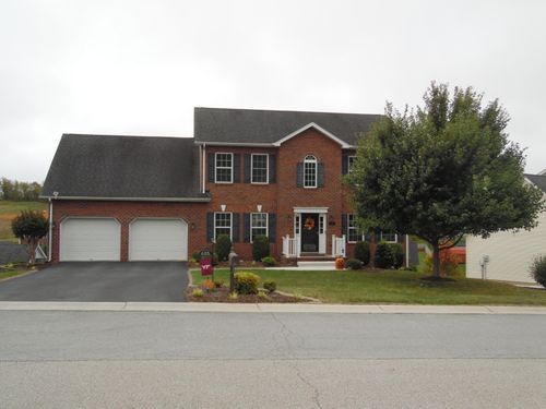 635 Keystone Dr Nw, Christiansburg, VA, 24073 | Card Image