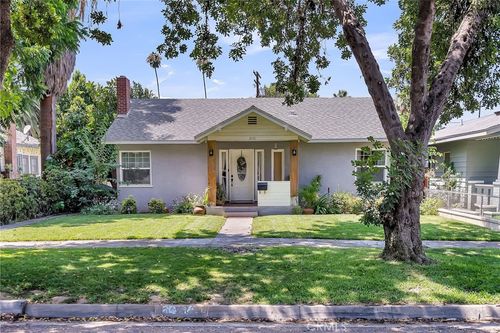 3031 Chestnut St, Riverside, CA, 92501-2407 | Card Image